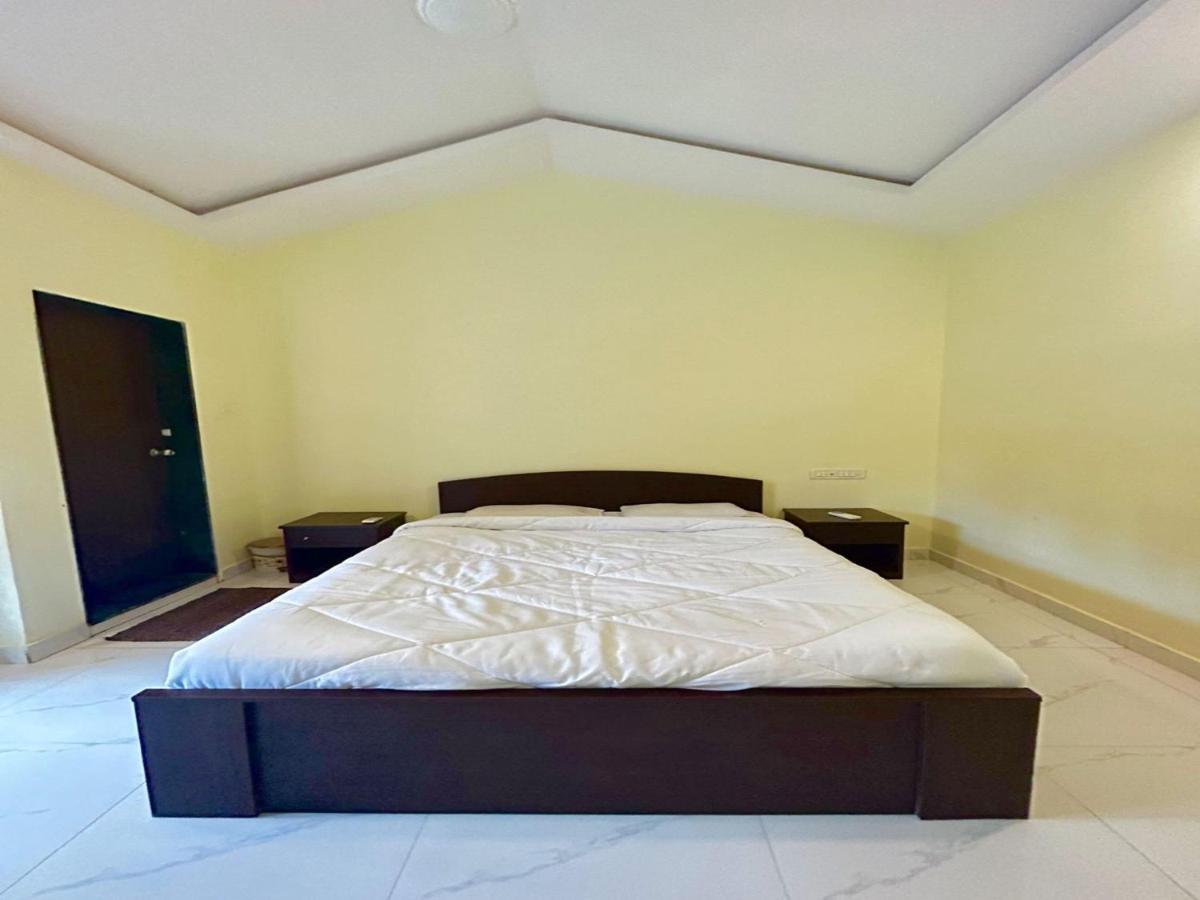 Wada Chirebandi Hotell Gimvi Exteriör bild