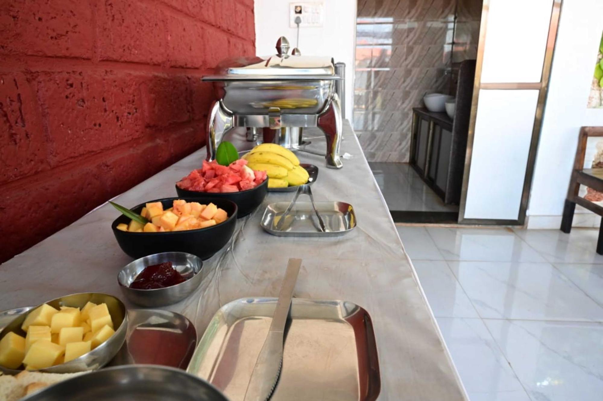 Wada Chirebandi Hotell Gimvi Exteriör bild